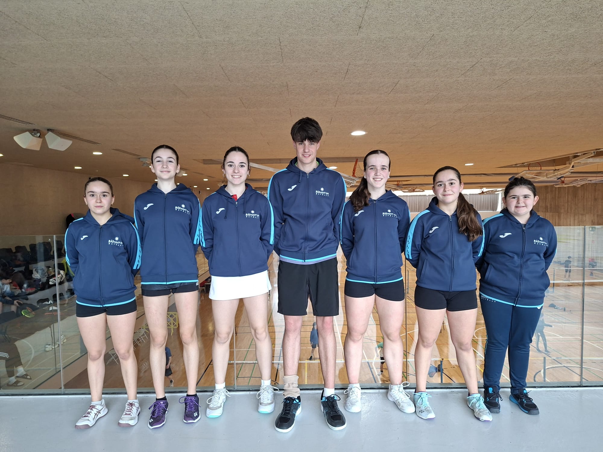 El Club B&aacute;dminton Estella se hizo hueco en varios torneos y logr&oacute; regresar a casa con varias medallas